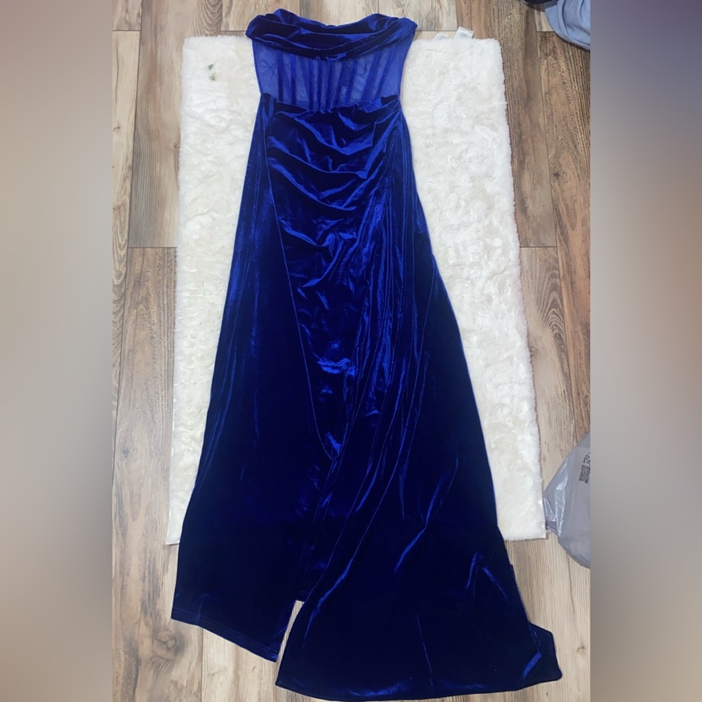 Fashion Nova Strapless Royal Blue Velvet Dress